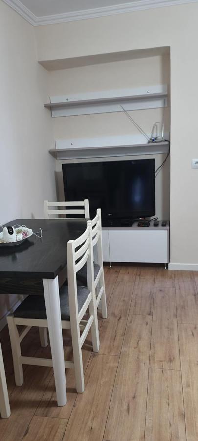 Brand New Apartment Gjirokaster Bagian luar foto